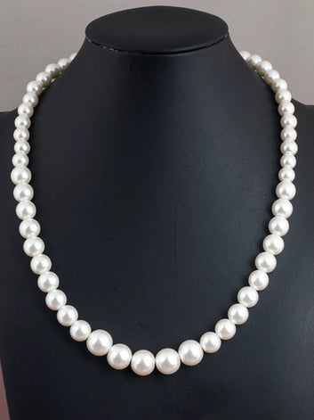 Elegant White Pearl Cheongsam Necklace