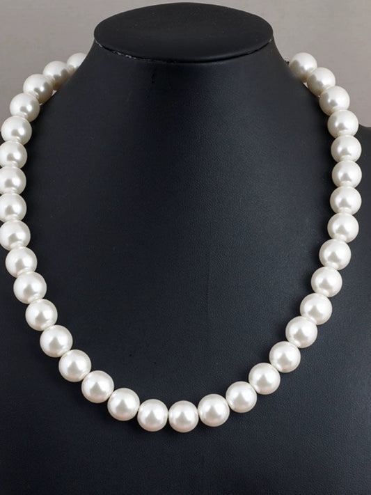 Elegant White Pearl Cheongsam Necklace