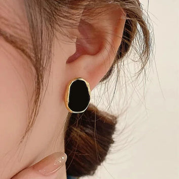 Black Irregular Geometric Stud Earrings