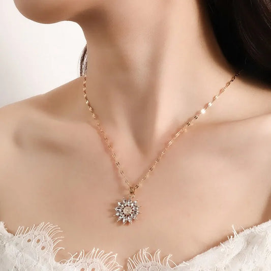Gold Flower Pendant Necklace